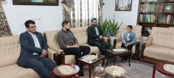 دیدارنوروزی مهندس رستمعلی فرماندار جویباربااتفاق رئیس دیدارنوروزی مهندس رستمعلی فرماندار جویباربااتفاق رئیس اداره ورزش و جوانان با افتخارآفرینان ورزش جویبار
