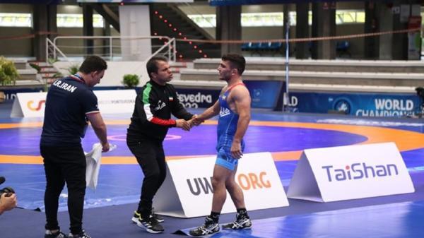 امید حسن رنگرز به شاگردانش در 5 وزن دوم مسابقات جهانی