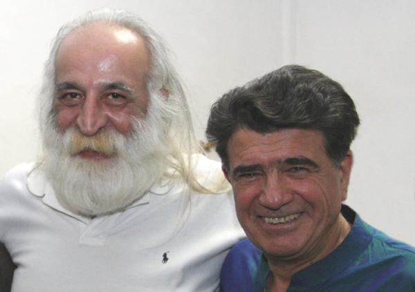 استاد شجریان کنار استاد محمدرضا لطفی 47 سال پیش