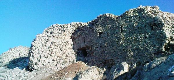 قلعه دختر مزار بجستان در خراسان رضوی قلعه دختر مزار بجستان در خراسان رضوی
